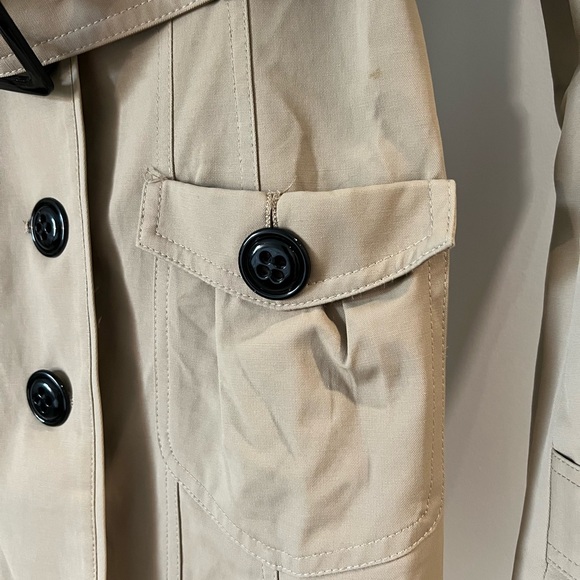 🤎Tan Spring Trench Coat (Size XS) - Picture 10 of 13